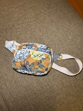Floral Crossbody Belt Bag